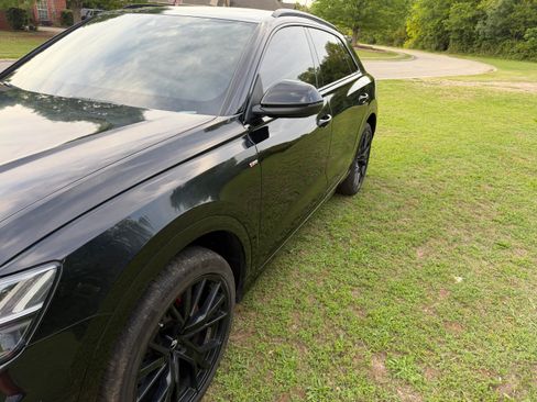 Used 2020 Audi Q8 Premium Plus w/ Premium Plus Package AWD/4WD image 6