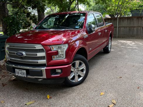 Used 2015 Ford F150 Platinum w/ Equipment Group 701A Luxury AWD/4WD image 1