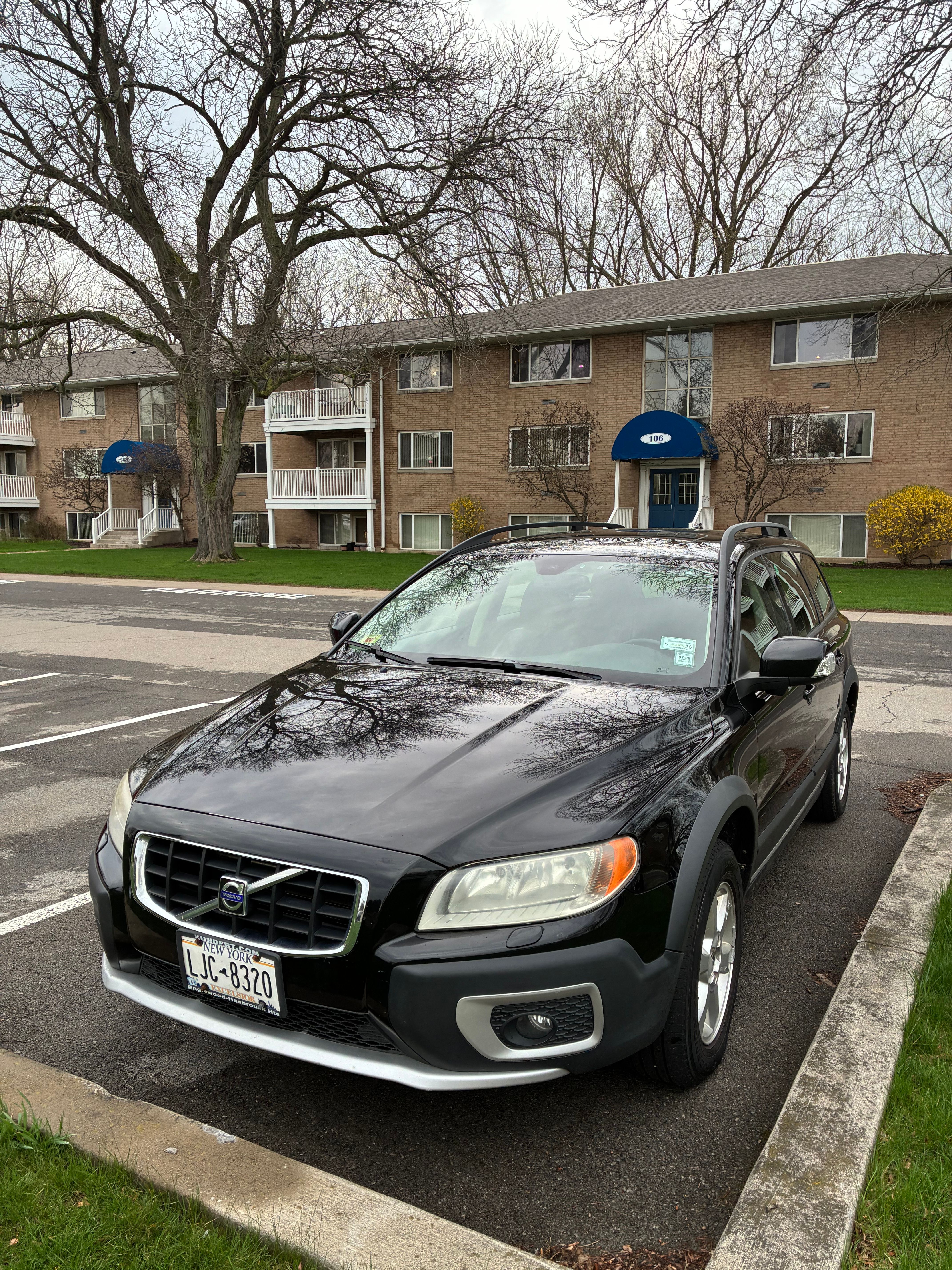 Used 2008 Volvo XC70 3.2 AWD/4WD image 2