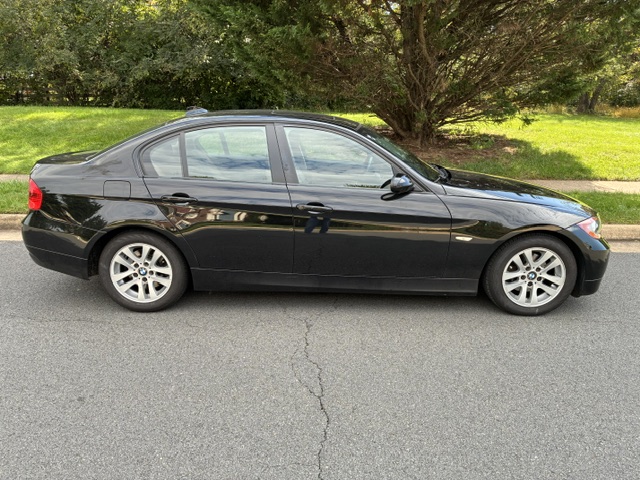 Used 2006 BMW 325i Sedan RWD image 1