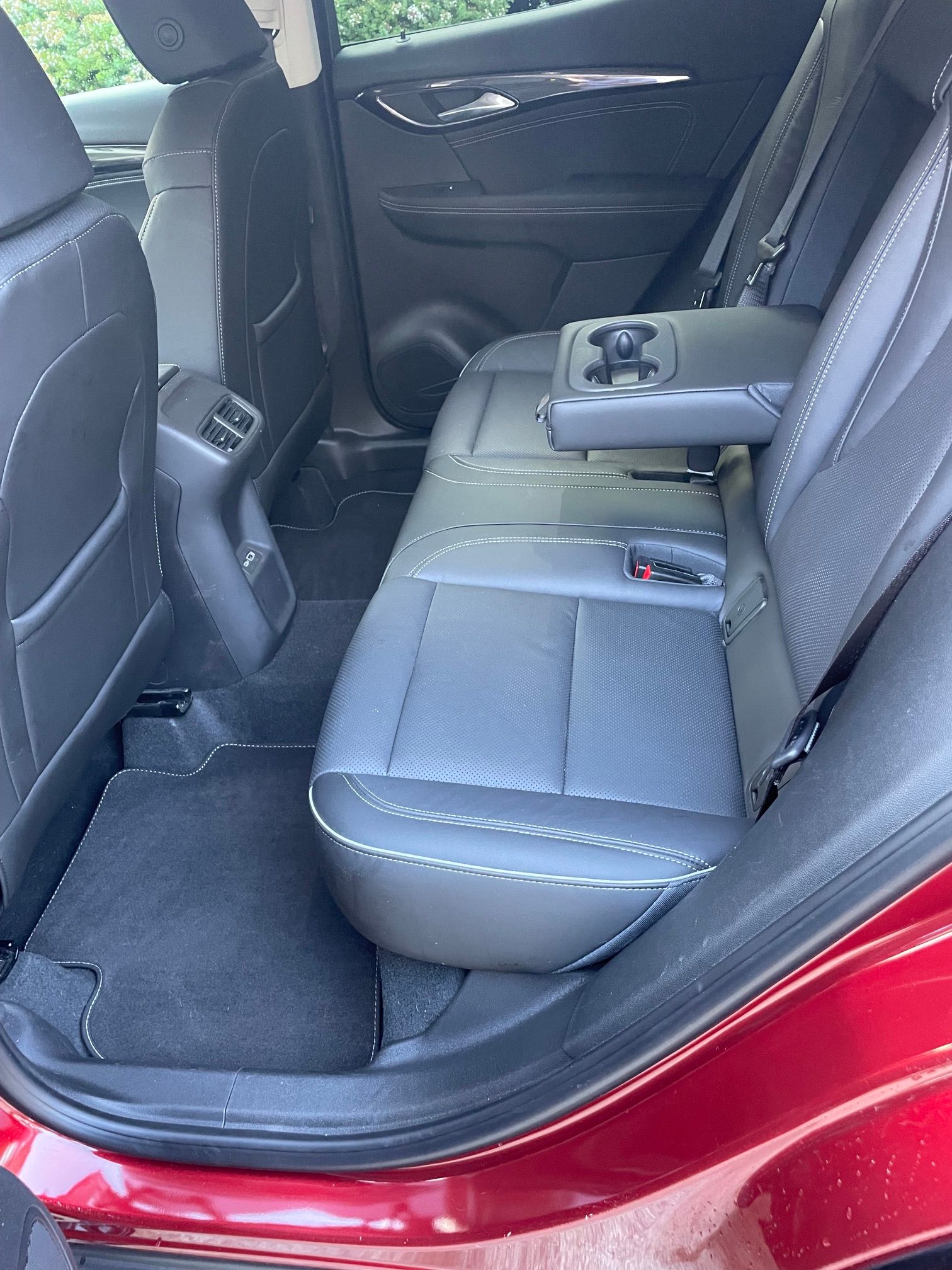 Used 2021 Buick Envision Essence w/ Sport Touring Package FWD image 9