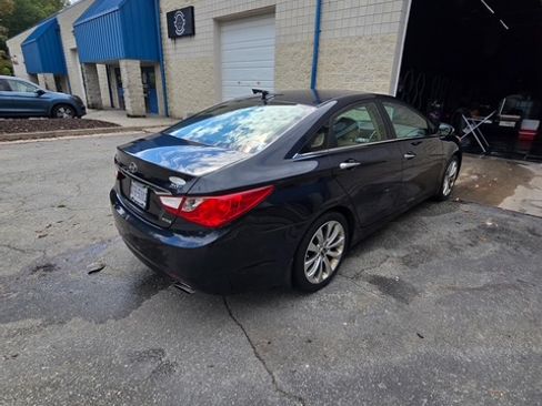 Used 2011 Hyundai Sonata Limited w/ Navigation Pkg 5 image 22