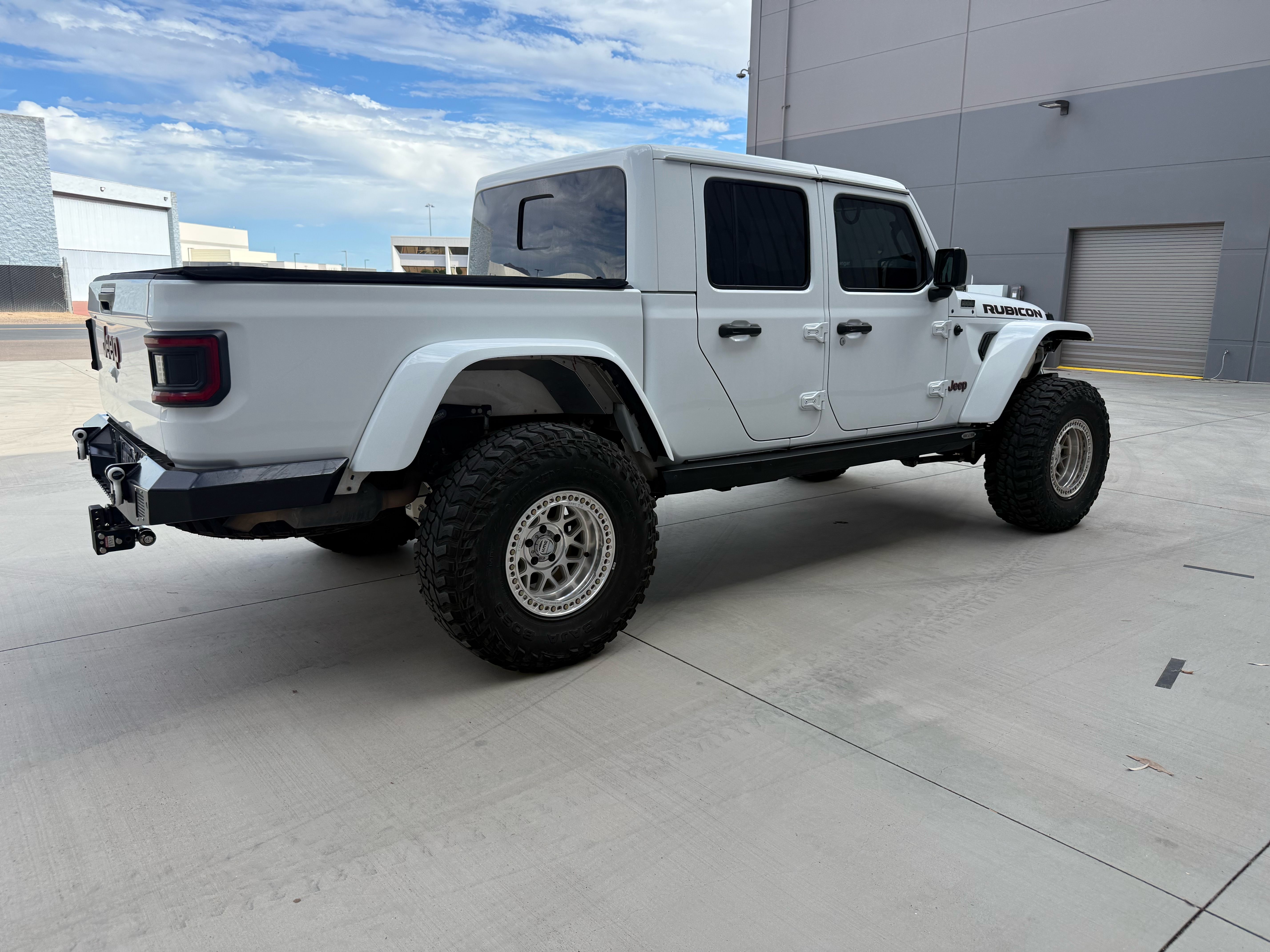 Used 2021 Jeep Gladiator Rubicon AWD/4WD image 8