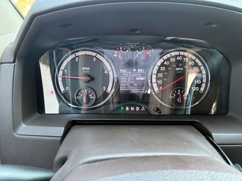 Used 2011 RAM 2500 Laramie AWD/4WD image 12