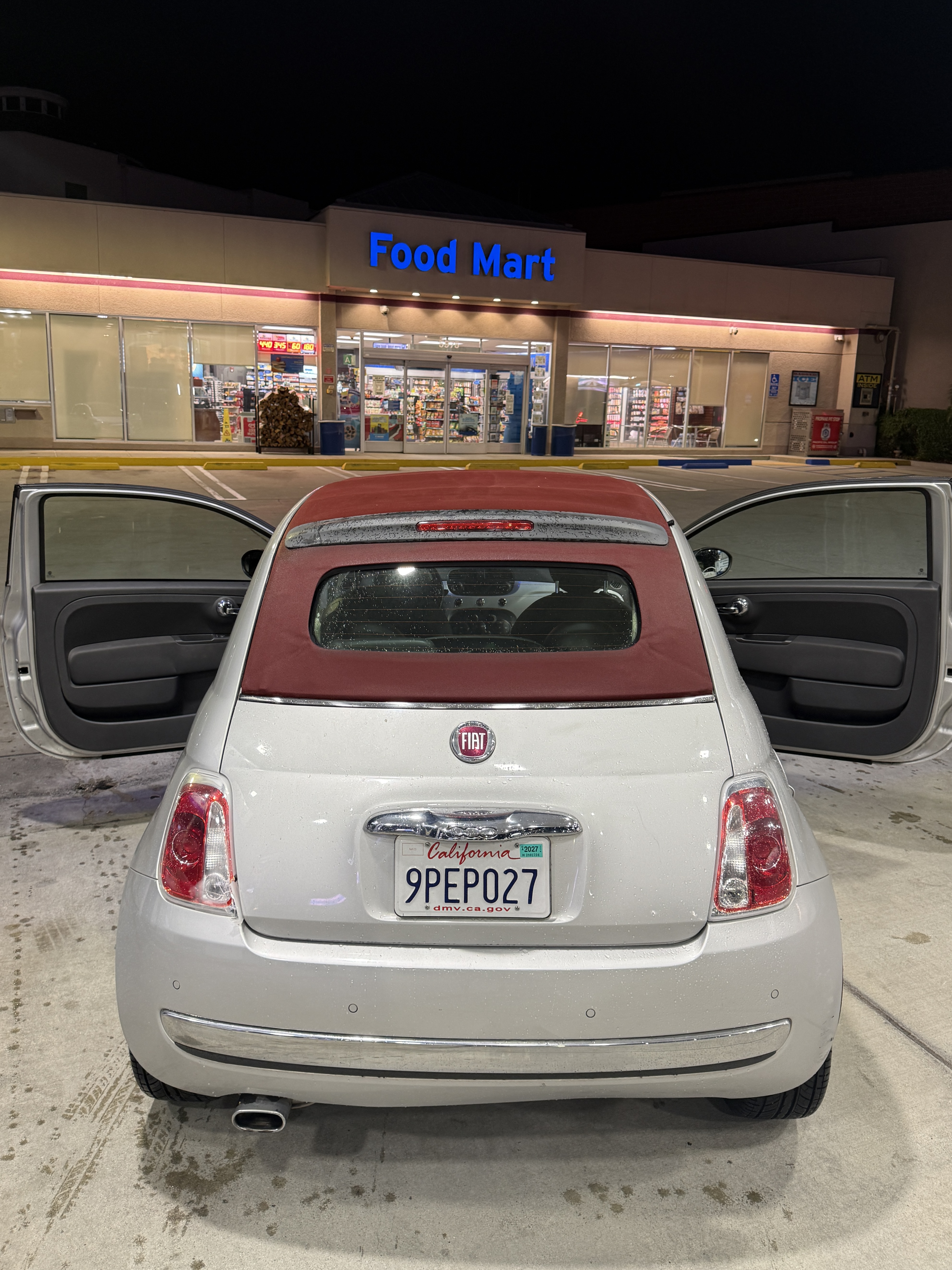 Used 2012 FIAT 500 Lounge w/ Convenience Group FWD image 24