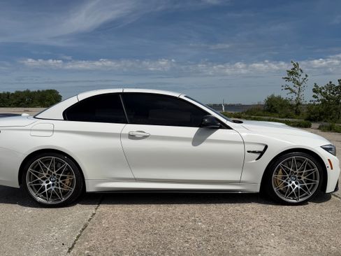 Used 2020 BMW M4 Convertible w/ Competition Package RWD image 21