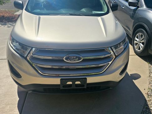 Used 2017 Ford Edge SE image 15