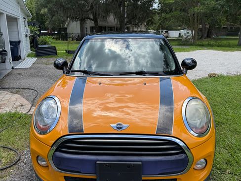 Used 2016 MINI Cooper 4-Door Hardtop FWD image 4
