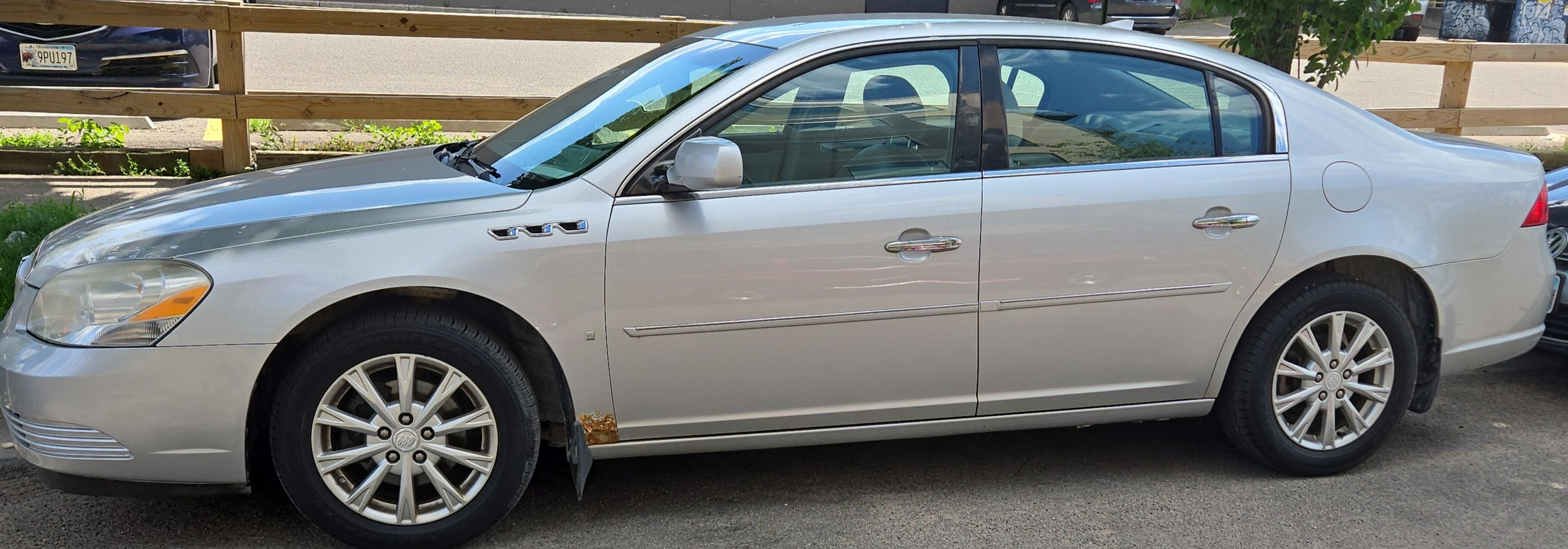 Used 2009 Buick Lucerne CX FWD image 4