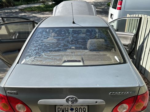 Used 2004 Toyota Corolla LE FWD image 14