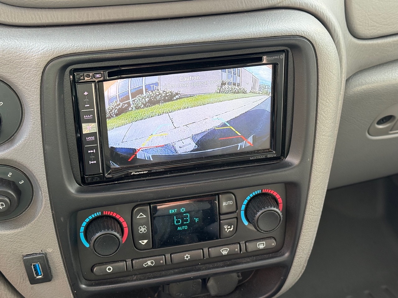 Used 2005 Chevrolet TrailBlazer LT AWD/4WD image 12