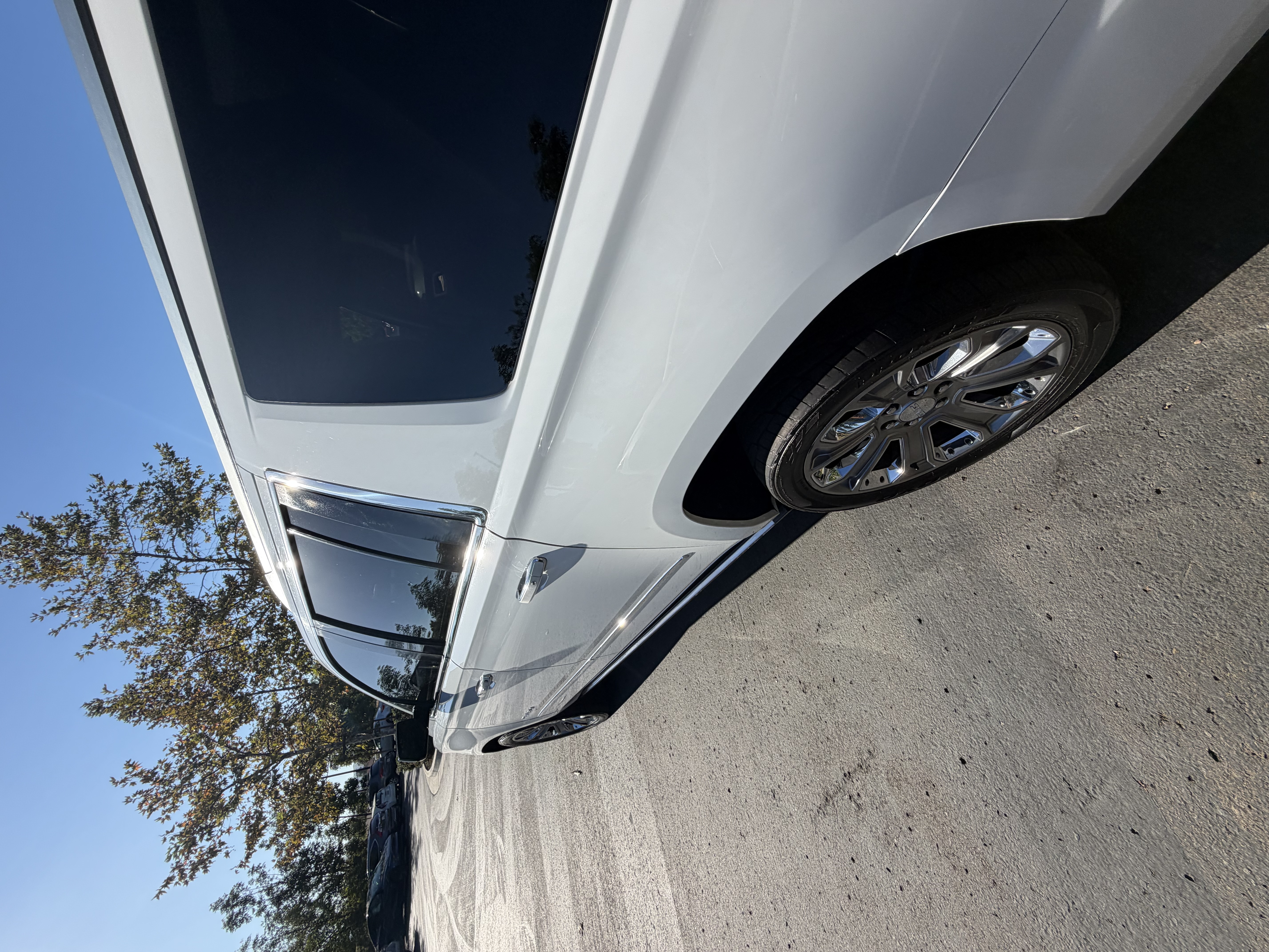 Used 2016 GMC Yukon XL Denali w/ Open Road Package AWD/4WD image 6