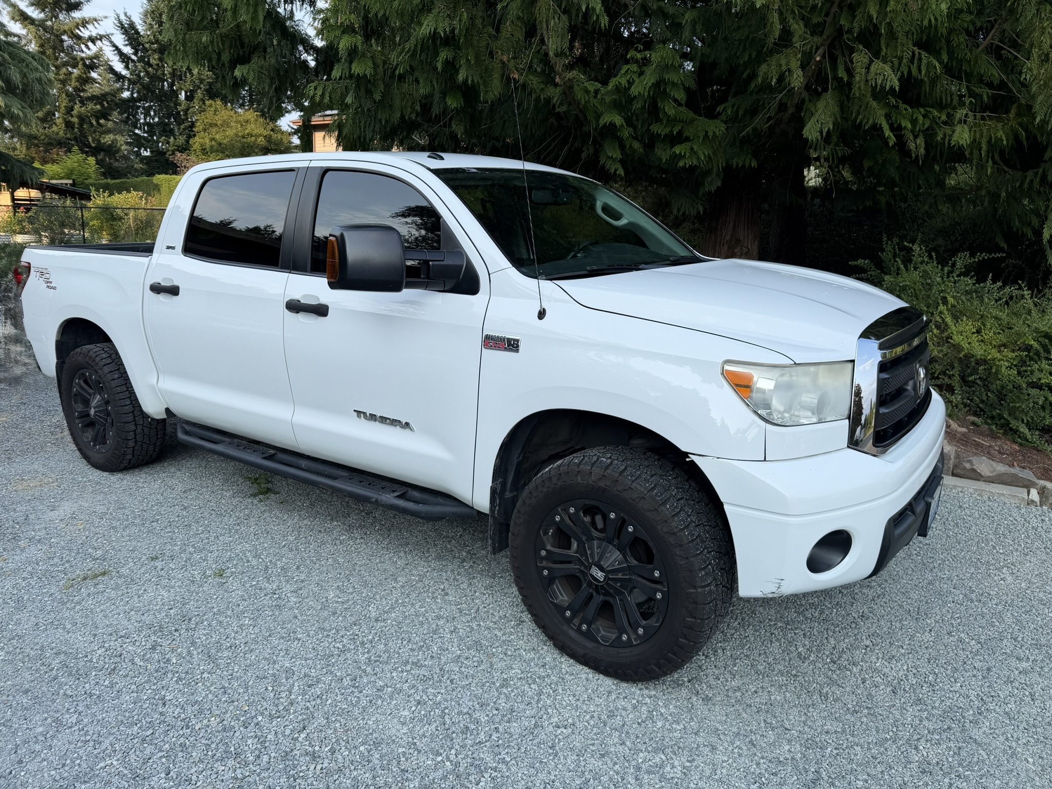 Used 2012 Toyota Tundra SR5 AWD/4WD image 2