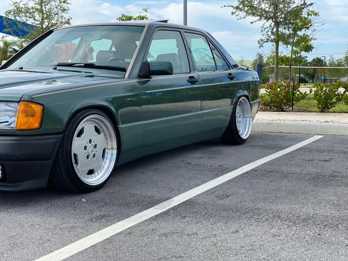 Used 1993 Mercedes-Benz 190 E 2.3 image 8