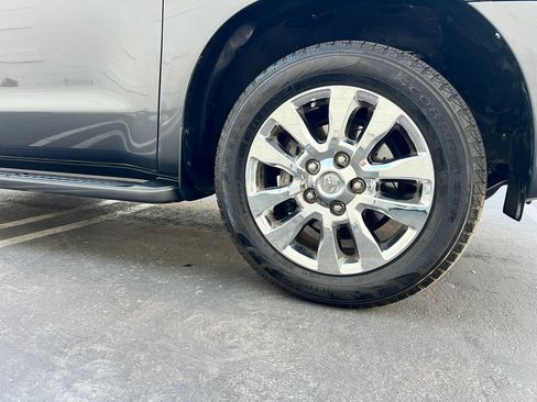 Used 2014 Toyota Sequoia Limited image 20