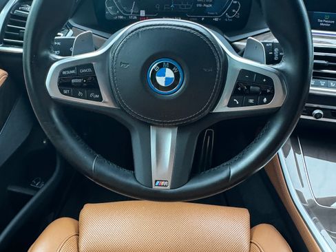 Used 2023 BMW X5 xDrive45e w/ Executive Package AWD/4WD image 12