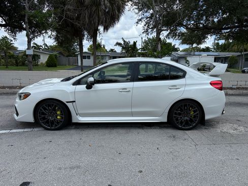 Used 2019 Subaru WRX STI AWD/4WD image 6