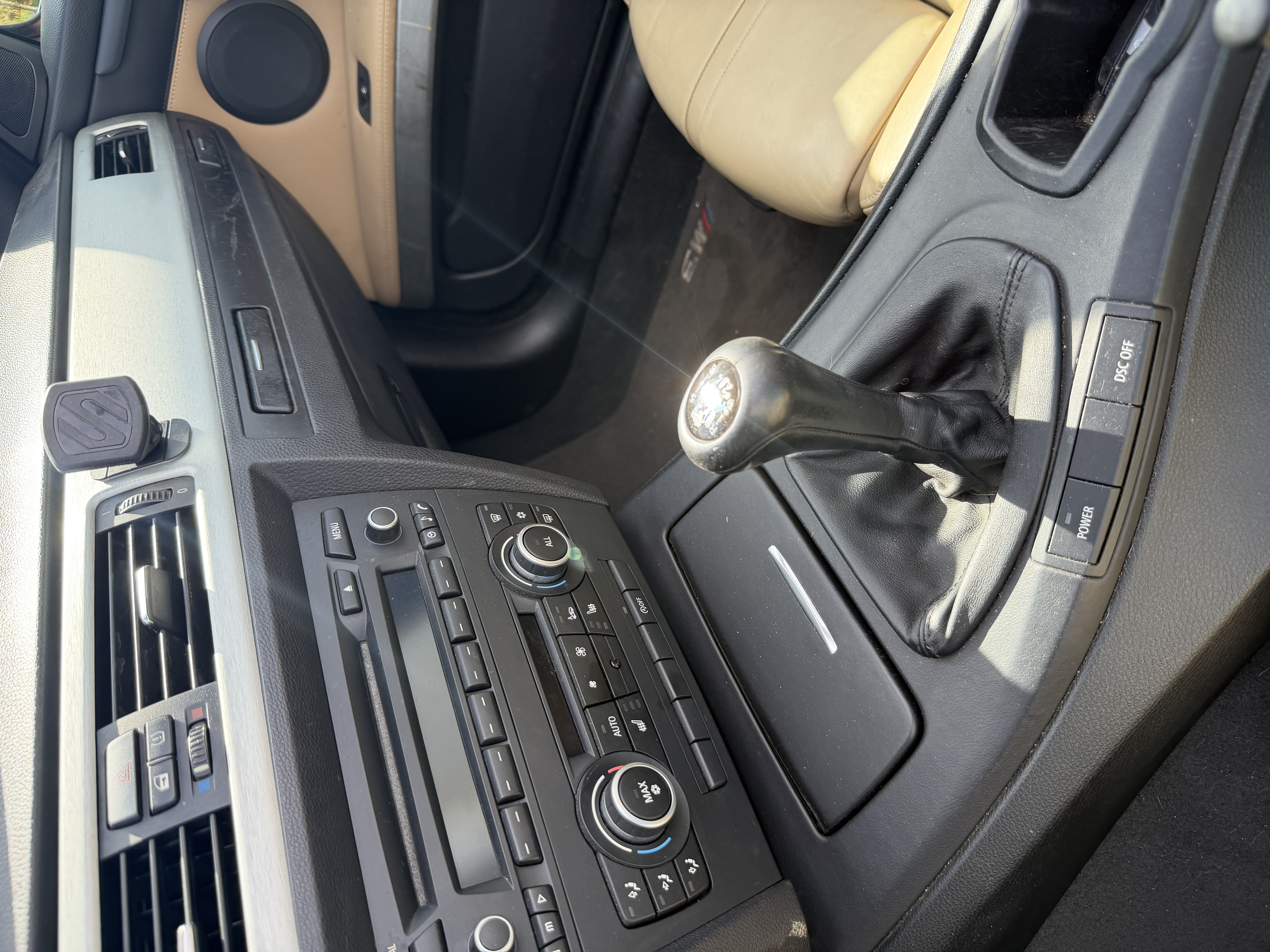 Used 2011 BMW M3 Convertible RWD image 19