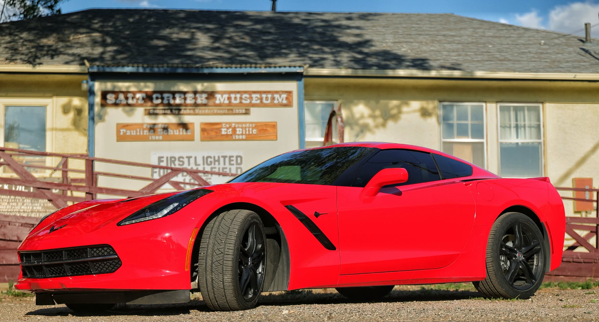 Used 2016 Chevrolet Corvette Stingray Coupe RWD image 1