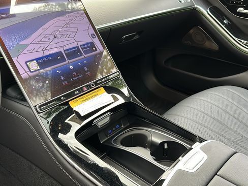 Used 2023 Mercedes-Benz S 500 4MATIC image 12