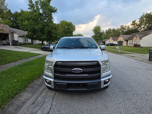 Used 2015 Ford F150 Lariat w/ Equipment Group 502A Luxury image 8