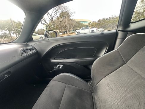 Used 2023 Dodge Challenger GT w/ Plus Package image 10