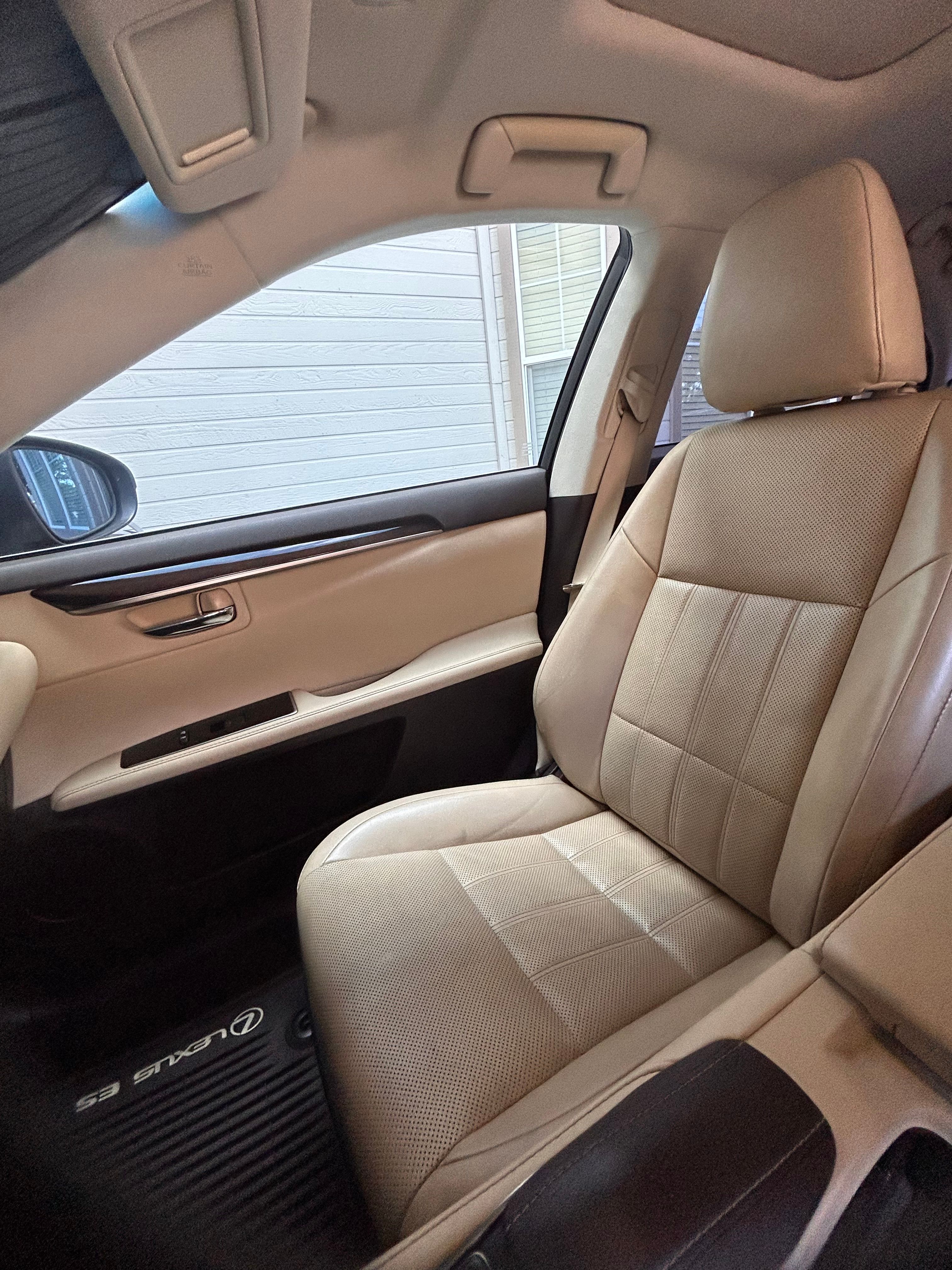 Used 2016 Lexus ES 350 w/ Luxury Package w/Wood Trim FWD image 13