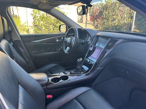 Used 2018 INFINITI Q50 Luxe w/ Essential Package (3.0T Luxe) image 14