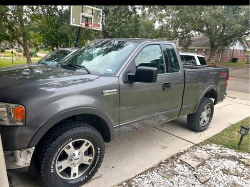 Used 2004 Ford F150 XLT image 1