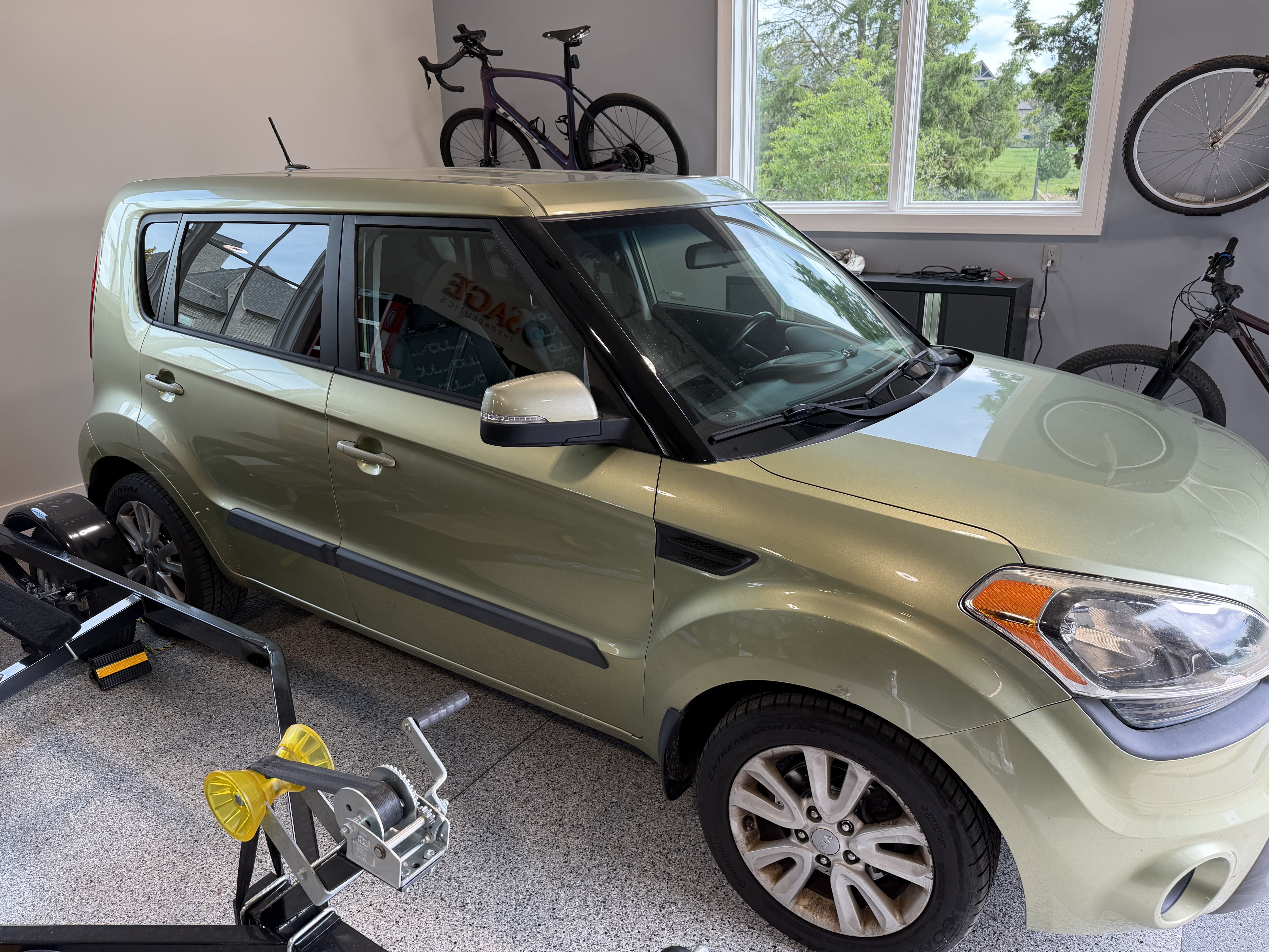 Used 2013 Kia Soul + FWD image 1