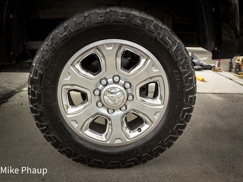 Used 2014 RAM 2500 Laramie w/ Black Appearance Group image 21