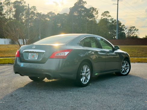 Used 2009 Nissan Maxima 3.5 SV w/ Cold Pkg image 4