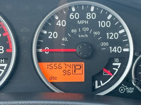 Used 2007 Nissan Frontier NISMO AWD/4WD image 4