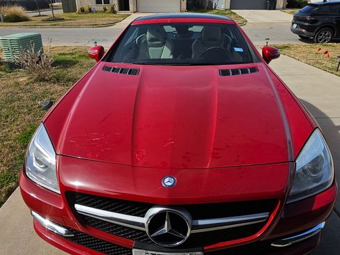 Used 2012 Mercedes-Benz SLK 350 image 1