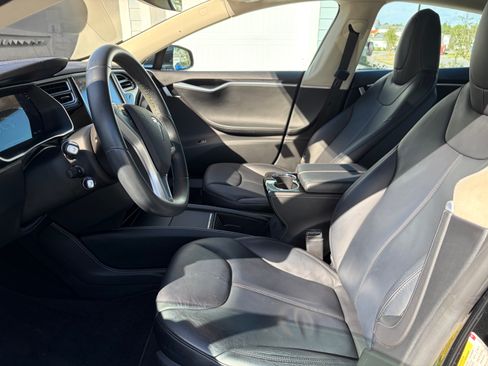 Used 2014 Tesla Model S image 23