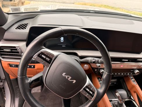 Used 2024 Kia Telluride EX X-Line image 9