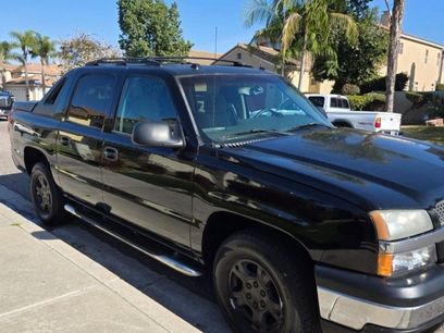 Used 2005 Chevrolet Avalanche Z66 w/ Preferred Equipment Group