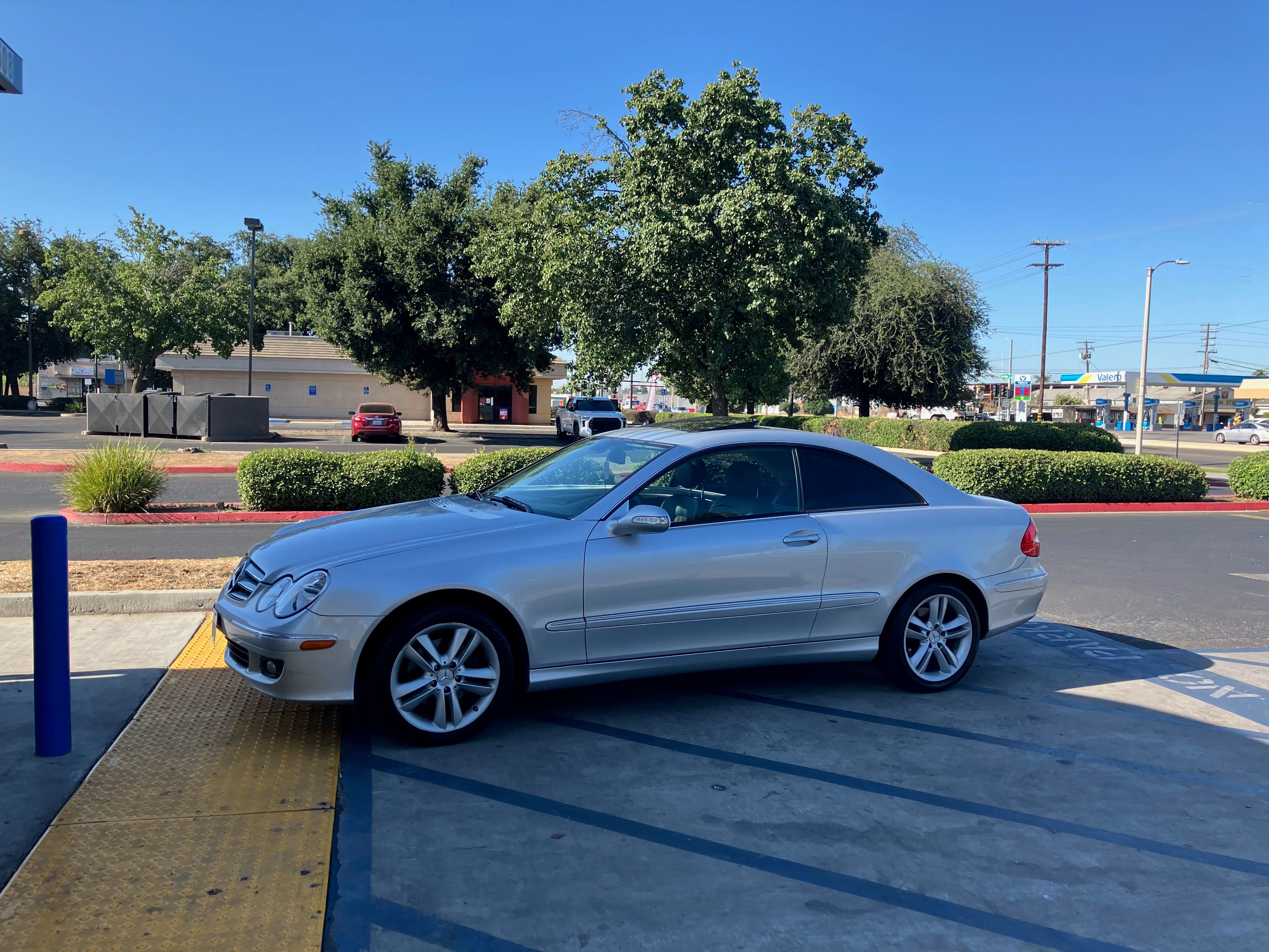 Used 2006 Mercedes-Benz CLK 350 Coupe image 19