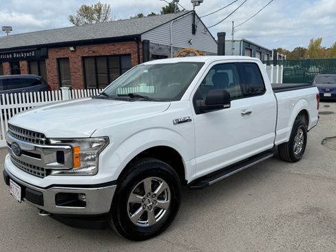 Used 2019 Ford F150 XLT w/ Equipment Group 302A Luxury image 2