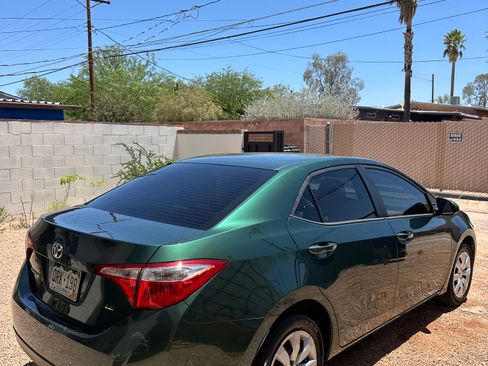 Used 2015 Toyota Corolla LE FWD image 5