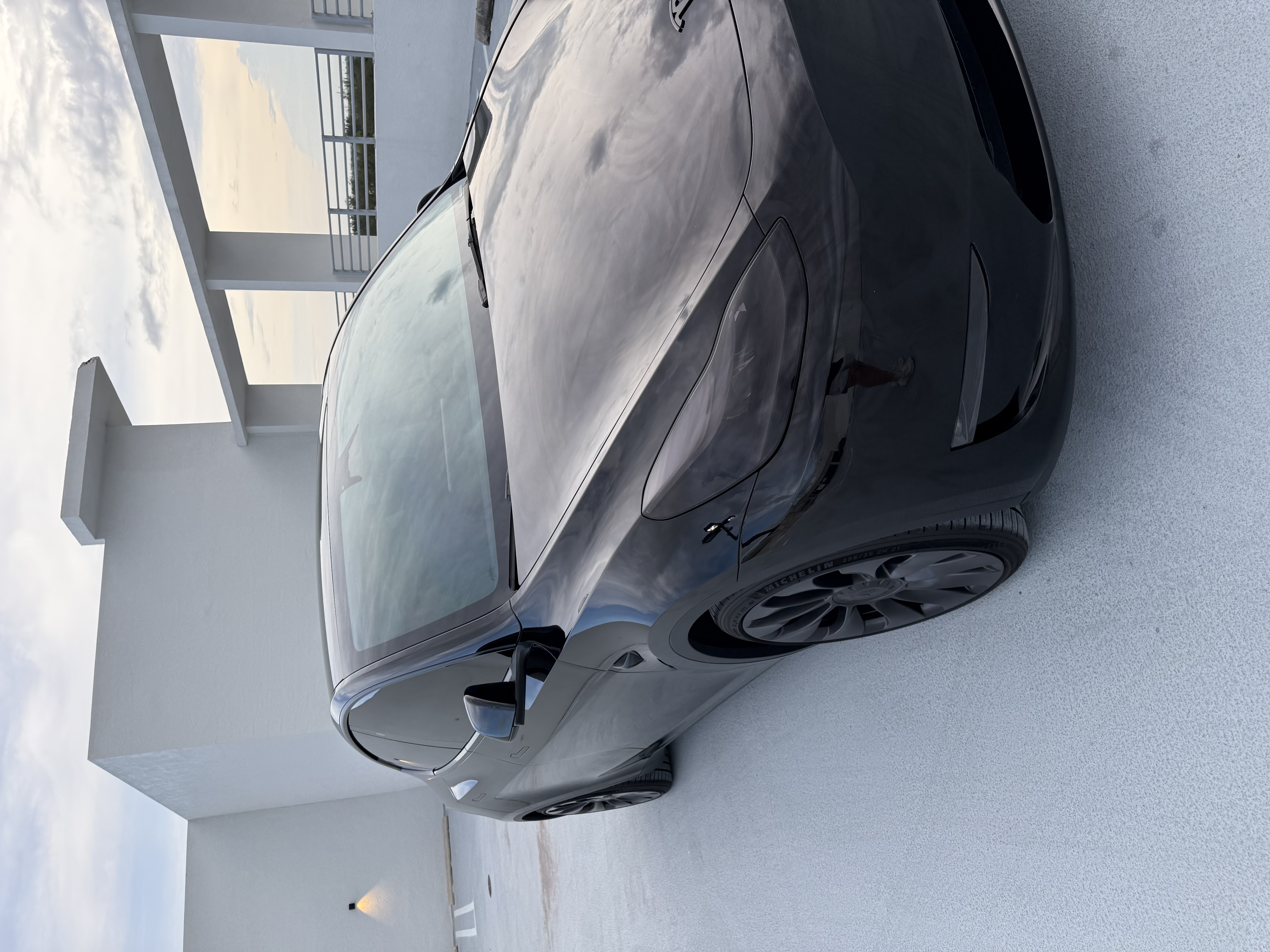 Used 2023 Tesla Model Y Performance AWD/4WD image 13