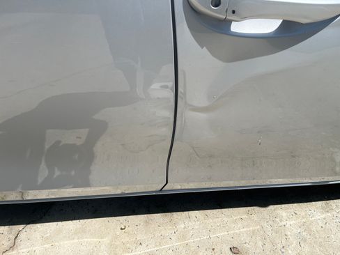 Used 2015 Toyota Corolla L image 9