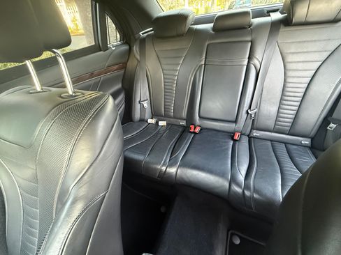 Used 2019 Mercedes-Benz S 560 Sedan image 23