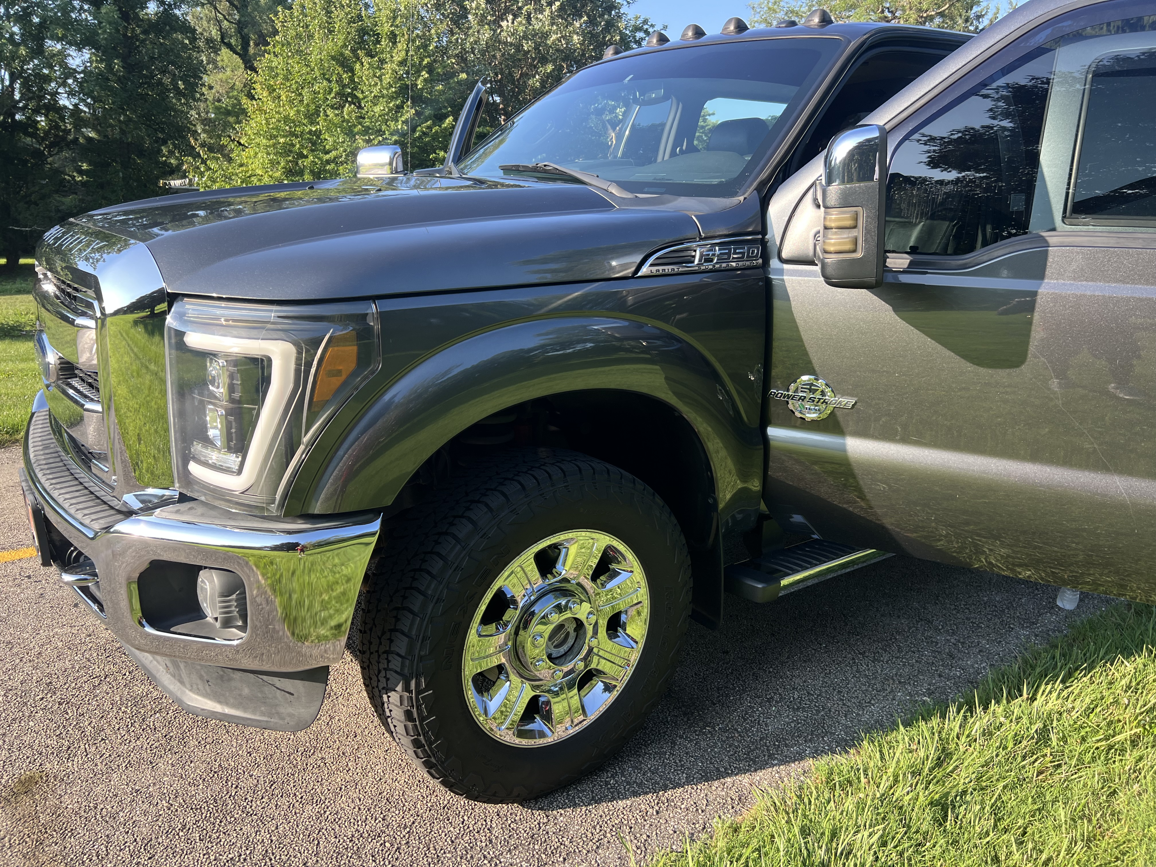 Used 2016 Ford F350 Lariat w/ Lariat Ultimate Package AWD/4WD image 21