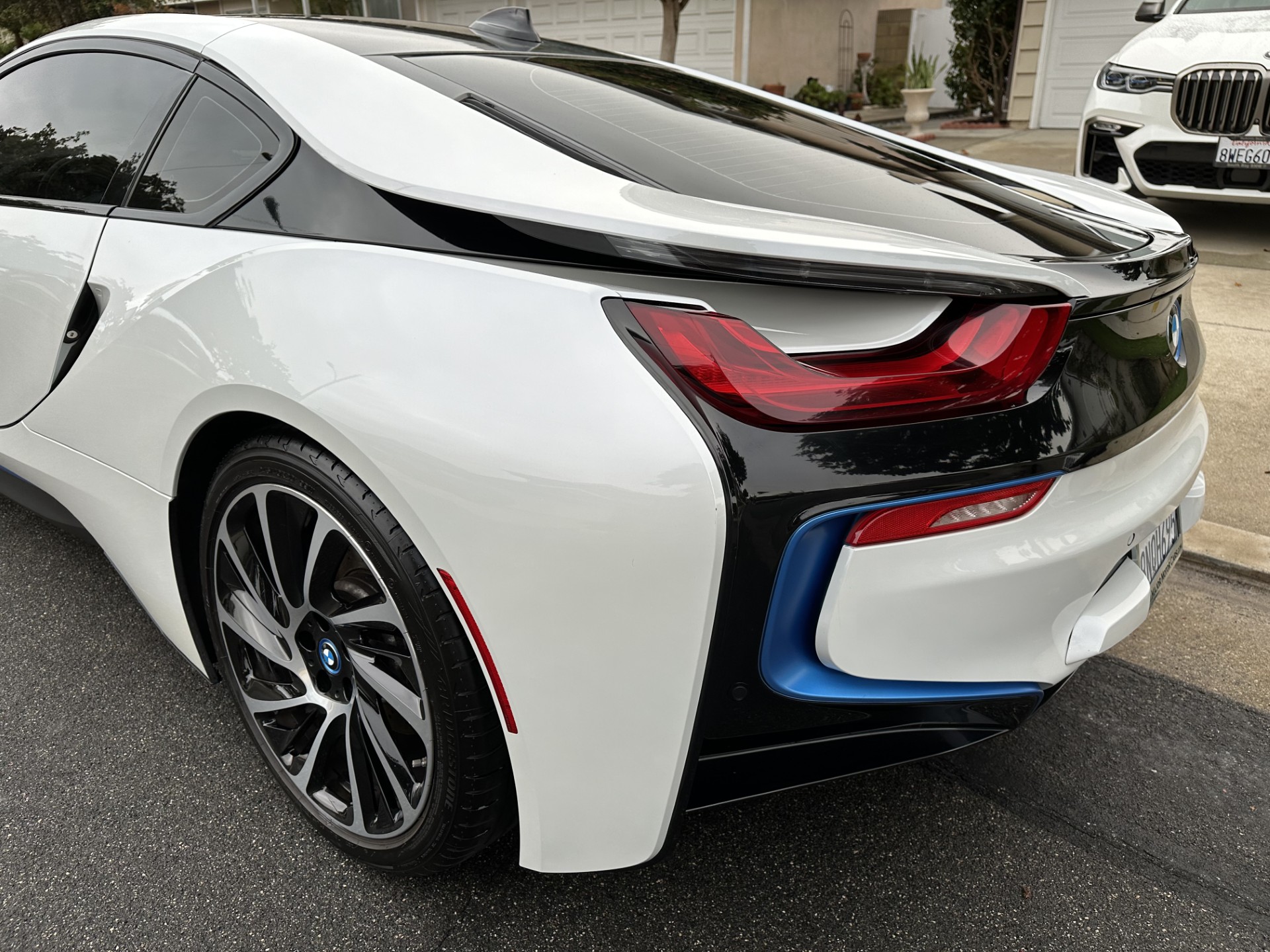 Used 2016 BMW i8 AWD/4WD image 8