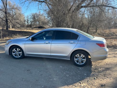 Used 2011 Honda Accord LX-P image 8