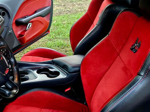 Used 2017 Dodge Challenger R/T Scat Pack image 5