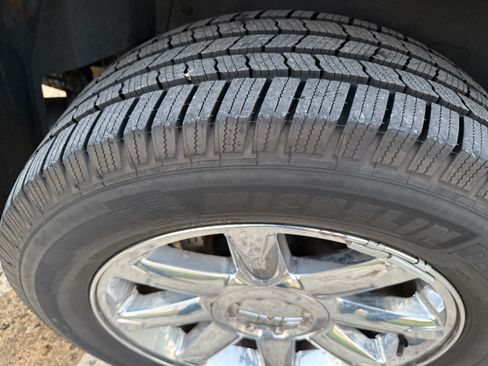 Used 2012 GMC Yukon XL Denali image 21