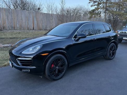 Used 2014 Porsche Cayenne image 1