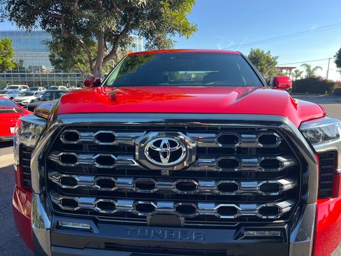Used 2022 Toyota Tundra Platinum image 2